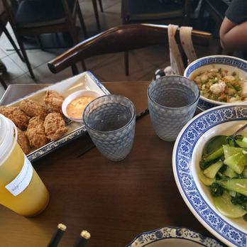 Lao Hu Tong - Chinese Near Me - Schaumburg, Illinois