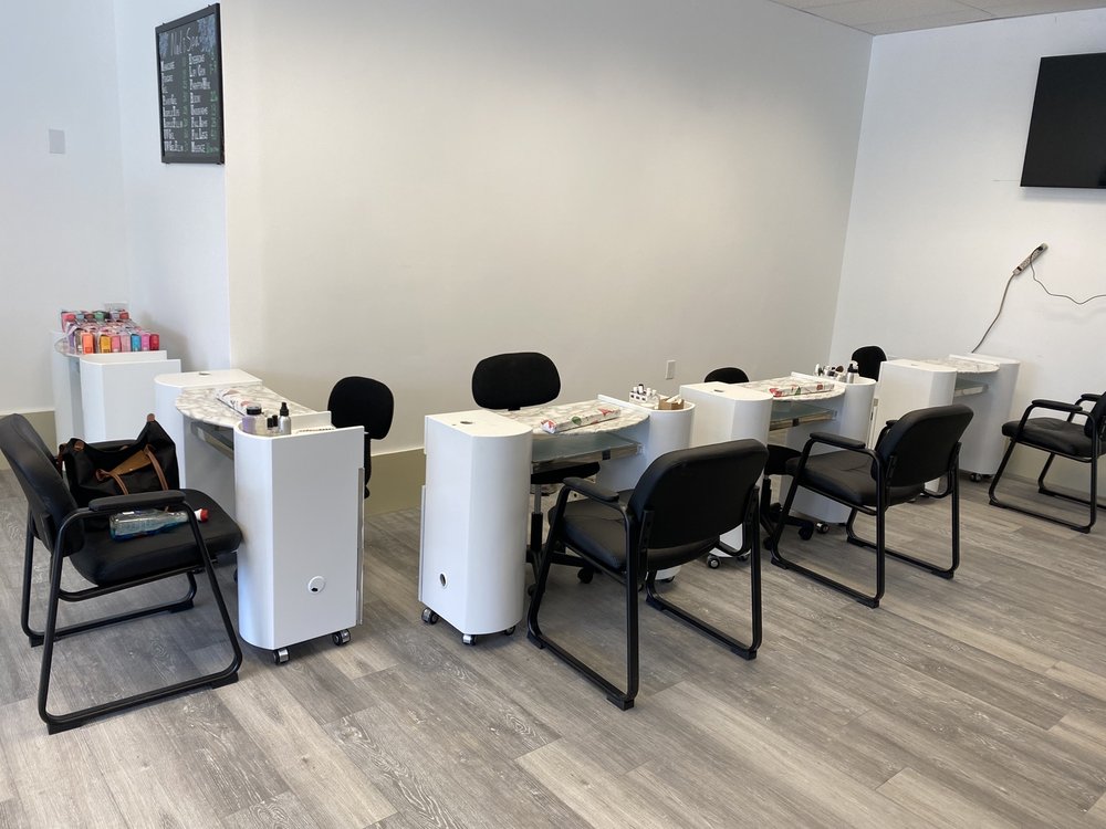 L’S GLAMOROUS NAIL & SPA Updated September 2024 14 Photos 17