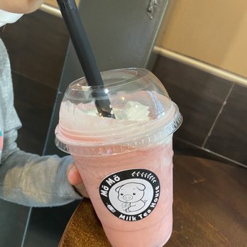 Mo Mo Tea - Strawberry smoothie no boba - Bubble Tea Near Me - Englewood, Colorado