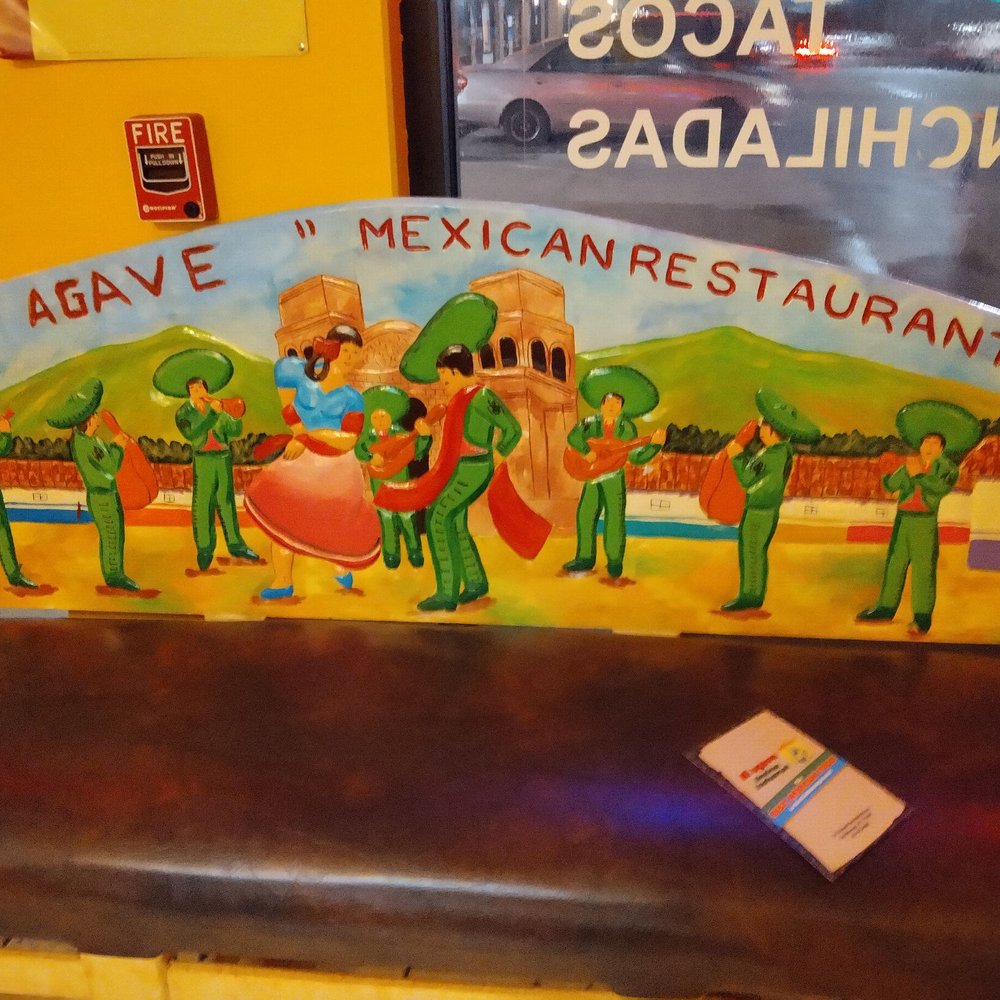 El Agave Mexican Restaurant - Waiting area - Mexican Near Me - Chattanooga, Tennessee