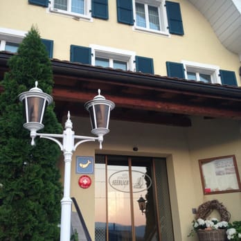 Hotel Seeblick - Restaurant Seeblick - Hotels Near Me - Mörigen, BE