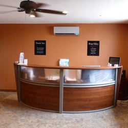 Hull's Auto Body & Marine