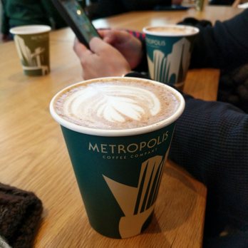 Dollop Coffee - Mexican mocha con chili de Cayenne - Cafes Near Me - Chicago, Illinois