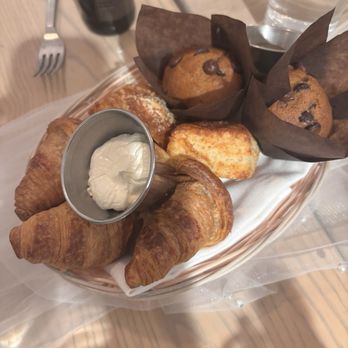 American Brass - Pastry basket - Seafood Near Me - Long Island City, New York American Brass - Pastry basket - Seafood Near Me - Long Island City, New York