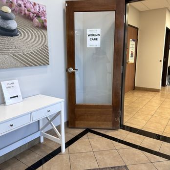 WCE Specialty Wound Care Experts | Eastern - office entrance - Medical Centers Near Me - Las Vegas, Nevada WCE Specialty Wound Care Experts | Eastern - office entrance - Medical Centers Near Me - Las Vegas, Nevada