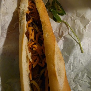 Banh Mi Che Cali - BBQ Pork Banh Mi - Vietnamese Near Me - Alhambra, California