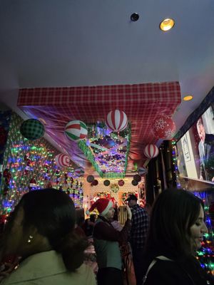 Bottle & Barlow by null