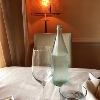 Le Yaca - Table setting - French Near Me - Williamsburg, Virginia Le Yaca - Table setting - French Near Me - Williamsburg, Virginia