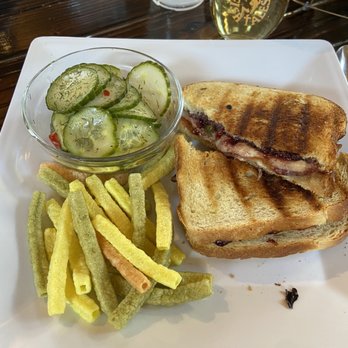 Fish Tales Winery & Bistro - Another version of the bacon Gouda jalapeño blackberry Panini - Wineries Near Me - Broken Bow, Oklahoma