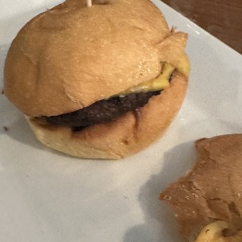 Brick & Brew - Cheeseburger slider w a very stale bun - Pizza Near Me - Franklin, New Jersey