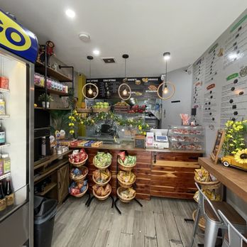 The Blend Factory - Inside - Salad Near Me - Brooklyn, New York The Blend Factory - Inside - Salad Near Me - Brooklyn, New York