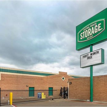 Extra Space Storage - Security Screens - Self Storage Near Me - Dallas, Texas