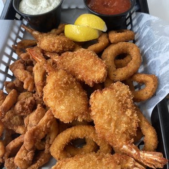 The Chowder Barge - Seafood Appetizer - Seafood Near Me - Wilmington, California The Chowder Barge - Seafood Appetizer - Seafood Near Me - Wilmington, California