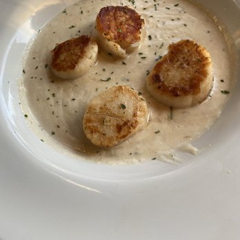 Romarco's - Scallops in a cream wine sauce - Italian Near Me - Clifton Heights, Pennsylvania