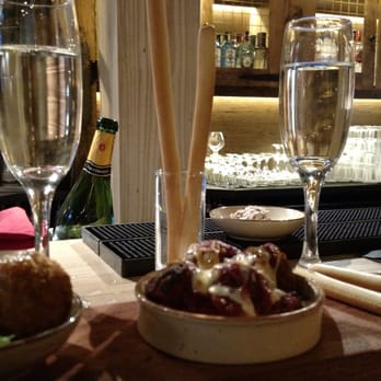 Fratelli Belfast - Lodge style Italian fair in Belfast. - Italian Near Me - Belfast, BFS