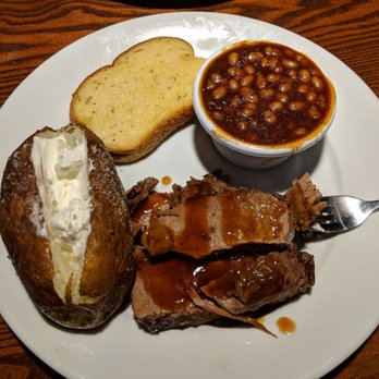 Smokey Bones Tyngsboro - Brisket platter - very underwhelming - Barbeque Near Me - Tyngsboro, Massachusetts