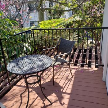 The Eagle Inn - Hotels Near Me - Santa Barbara, California