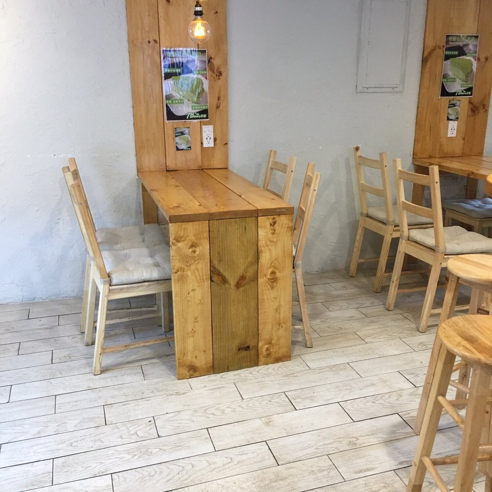 Tbaar - Inside - Bubble Tea Near Me - Brookline, Massachusetts