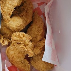 Chester's Chicken Beloit - Excellent strips that didn't seem like they sat under a heat lamp all day.