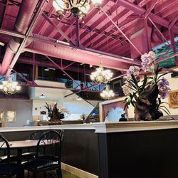 Baan Thai Restaurant - Open and airy inside, with booths along the walls and tables in the middle