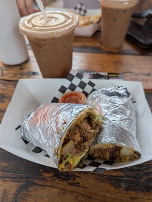 Munch N Brunch Food Truck - Breakfast & Coffee Shop by null