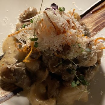 Bottle & Bull - Mushroom pasta did not disappoint - Cocktail Bars Near Me - Kirkland, Washington