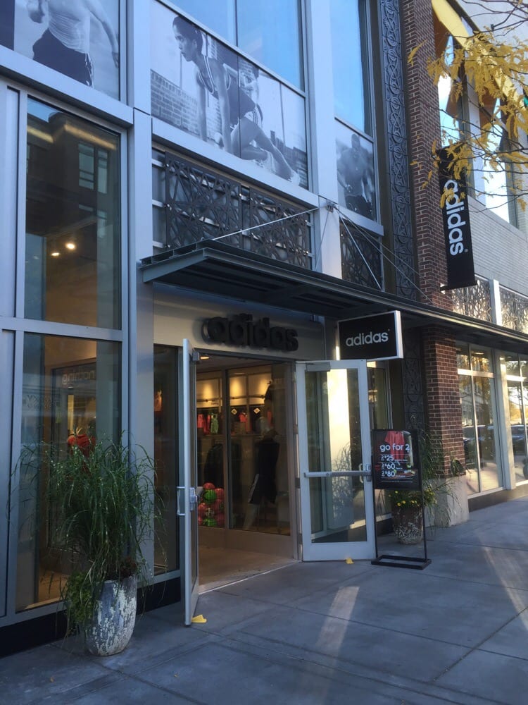 converse borchie gialle