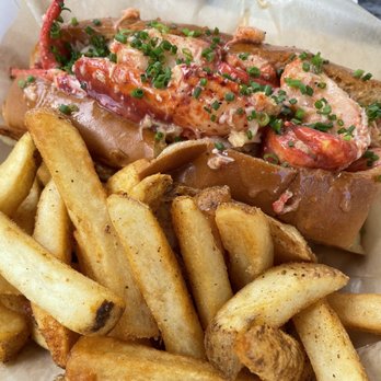 Dune Brothers - Lobster Roll - New American Near Me - Providence, Rhode Island Dune Brothers - Lobster Roll - New American Near Me - Providence, Rhode Island