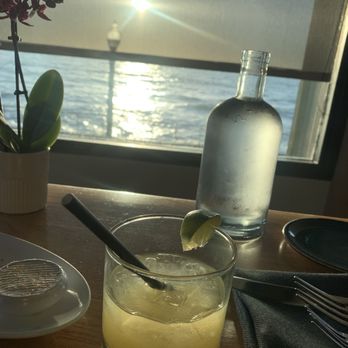Moonraker Restaurant - New American Near Me - Pacifica, California
