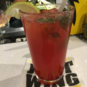 Buffalo Wild Wings - Black cherry mojito!! Esta bueno!! - Chicken Wings Near Me - México, D.F., DIF Buffalo Wild Wings - Black cherry mojito!! Esta bueno!! - Chicken Wings Near Me - México, D.F., DIF