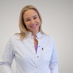 Dr. Sandra Dusek