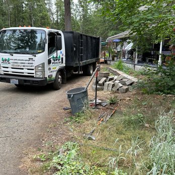 Pelican Landscaping - before - Tree Services Near Me Pelican Landscaping - before - Tree Services Near Me