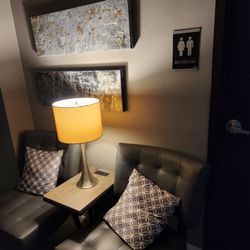 Dolce Lusso Salon and Spa - Bathroom area
