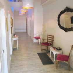 Tan Lounge