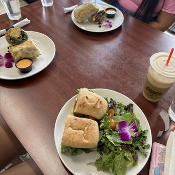 6 Avenue Caffe - Chicken Sausage Sandwich + Breakfast Burrito + Chai Tea Latte - Acai Bowls Near Me - Los Angeles, California 6 Avenue Caffe - Chicken Sausage Sandwich + Breakfast Burrito + Chai Tea Latte - Acai Bowls Near Me - Los Angeles, California