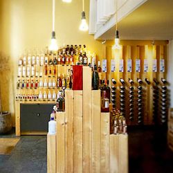 Neooro. Die Liquidboutique. - Interior 2018