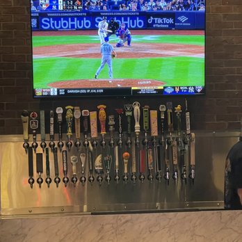 Pizza Rock - Pizza Near Me - Henderson, Nevada