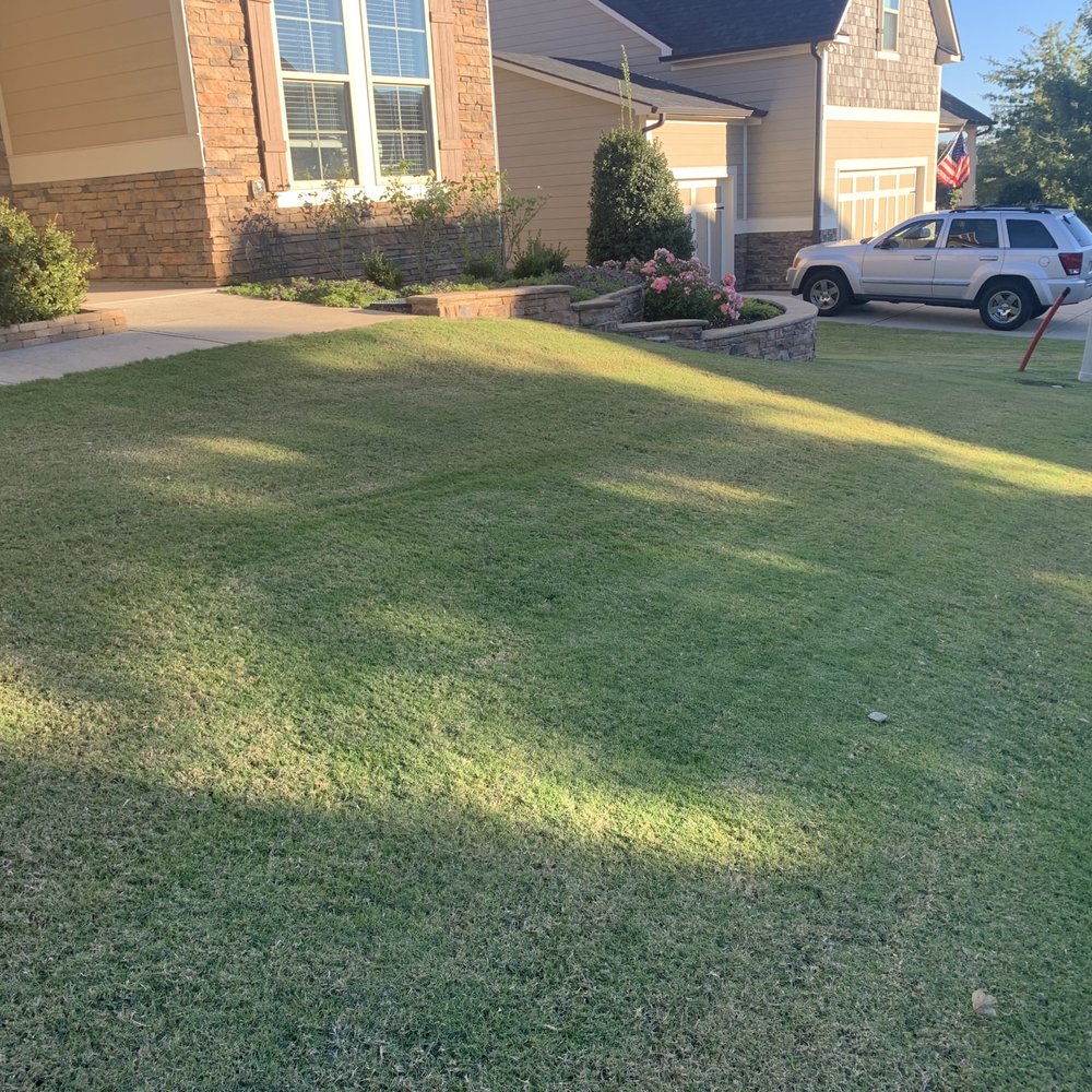 Dave's Dependable Lawn Care - a car parked in front of a house - Lawn Services Near Me - Rydal, Georgia Dave's Dependable Lawn Care - a car parked in front of a house - Lawn Services Near Me - Rydal, Georgia