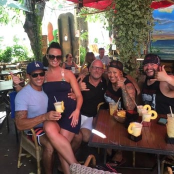 Cuckoo Coconuts Waikiki - Love this place. Definitely will be back! - Cocktail Bars Near Me - Honolulu, Hawaii