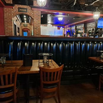Chicago Fire - Roseville - Inside restaurant - Pizza Near Me - Roseville, California
