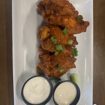 Loft18 - Wings - Sports Bars Near Me - Metairie, Louisiana Loft18 - Wings - Sports Bars Near Me - Metairie, Louisiana