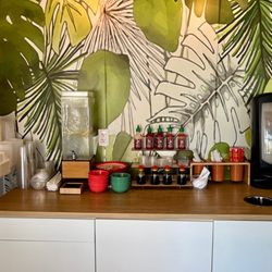 Sweet Basil - Self service counter