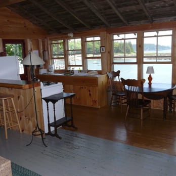 Hiram Blake Cottages - Cottages are rustic but comfortable.  Full kitchens and bathrooms with showers. 1,2 & 3 bedrooms.  Neat & clean! - Resorts Near Me - Harborside, Maine