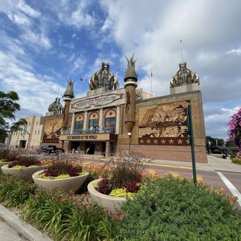 Corn Palace - Museums Near Me - Mitchell, South Dakota