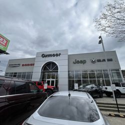 Oxmoor Chrysler Dodge Jeep Ram - Exterior