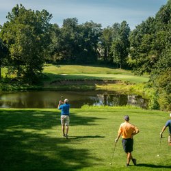 Hobbit's Glen Golf Club