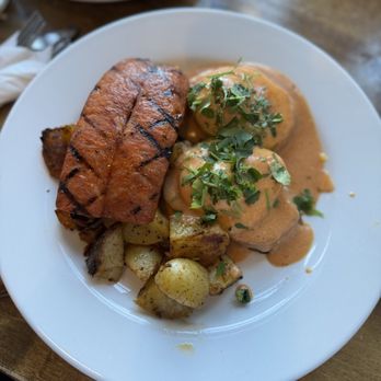 Sintra Restaurant - Portuguese Benedict - Breakfast & Brunch Near Me - Bend, Oregon