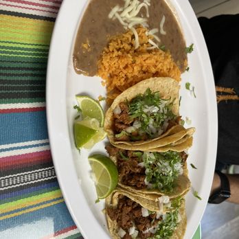 Sabor Mexicano - 1 Al pastor and 2 steak taco combo - Mexican Near Me - Lowell, Michigan Sabor Mexicano - 1 Al pastor and 2 steak taco combo - Mexican Near Me - Lowell, Michigan