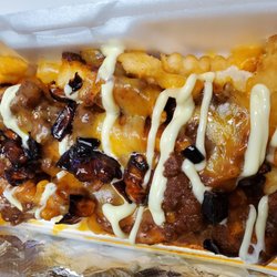 Chili cheese fries