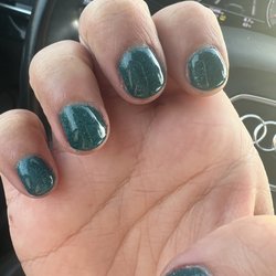 B Nails Salon